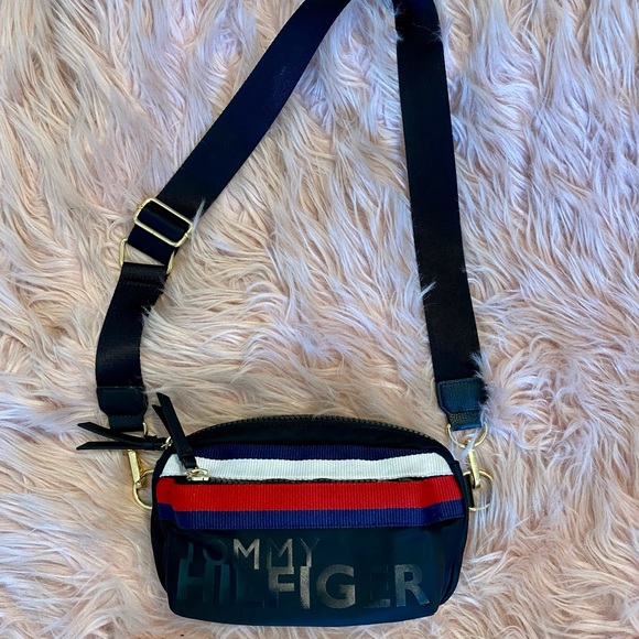 Tommy Hilfiger Crossbody Bag - Picture 2 of 11